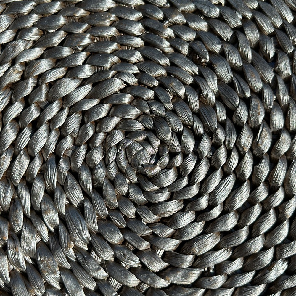 Rattan silver placemats - Picture 4 of 4